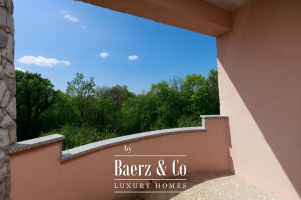 photo 18 House, Kras, beautiful house with 4 apartments and spacious garden