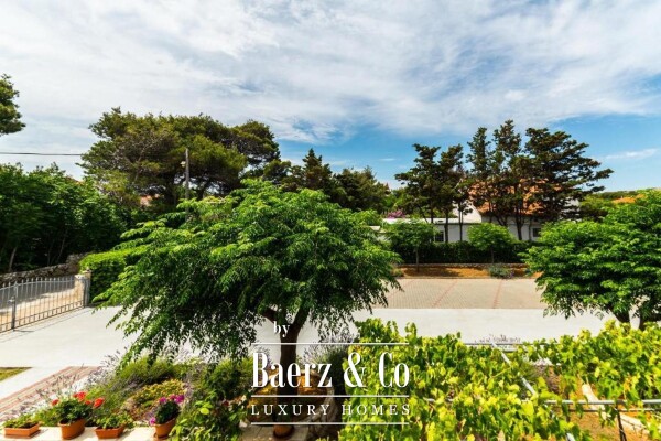 photo 3 Zadar, Vir, detached house, beautiful garden, possibility of a restaurant on the ground floor