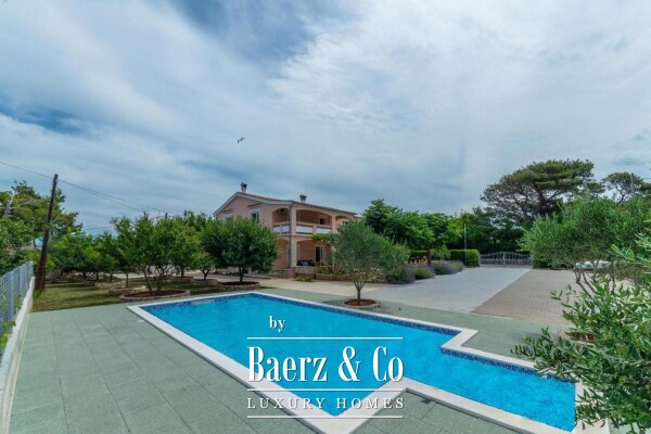 photo 11 Zadar, Vir, detached house, beautiful garden, possibility of a restaurant on the ground floor