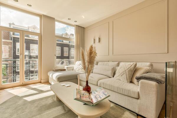 photo 6 Van Ostadestraat 139 1