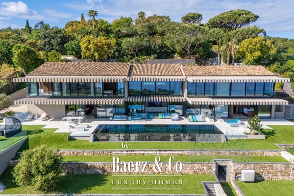 photo 2 Contemporary Villa with Panoramic Views over the Gulf of Saint-Tropez – Gassin