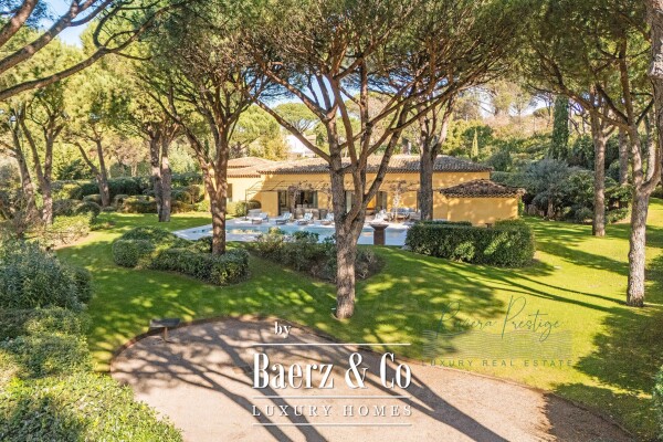 photo 2 Mediterranean Villa Just 5 Minutes from the Heart of Saint-Tropez