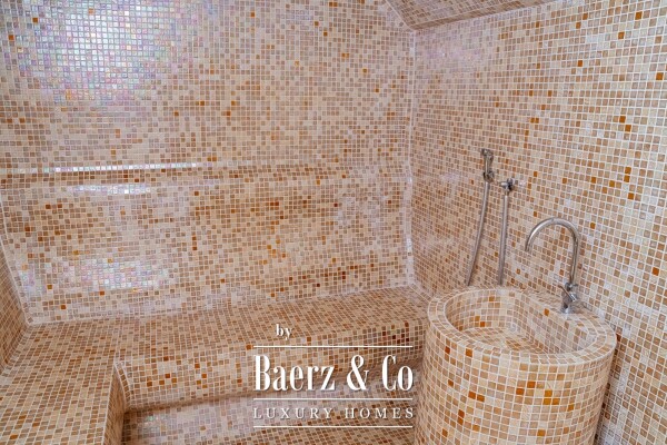 photo 5 Luxurious Beachfront Apartment in Budva Municipality