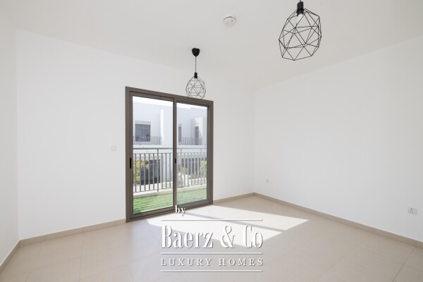 photo 6 PRIME SINGLE ROW | AVAILABLE SOON