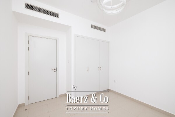 photo 12 PRIME SINGLE ROW | AVAILABLE SOON