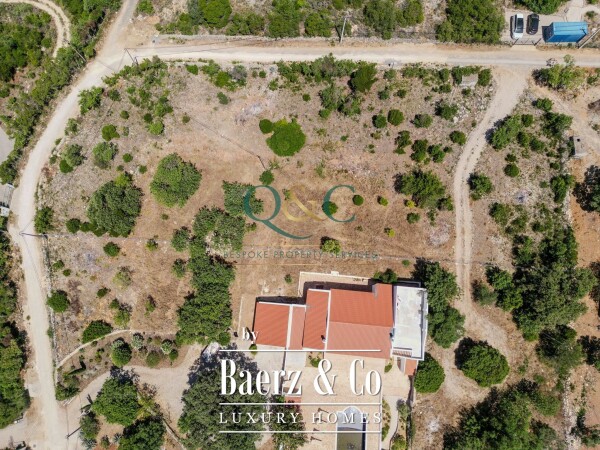 photo 4 Beautiful luxury home in Santa Bárbara de Nexe, Quinta das Raposeiras