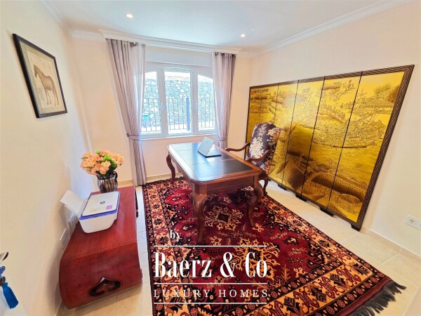 photo 20 Exclusive villa situated in prestigious residential area Tenerife