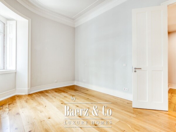 photo 14 Luxury 2 bedroom with 140sqm garden and garage in Lisbon