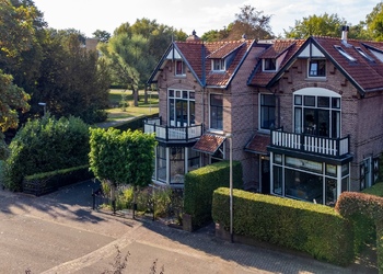 BUSSUM